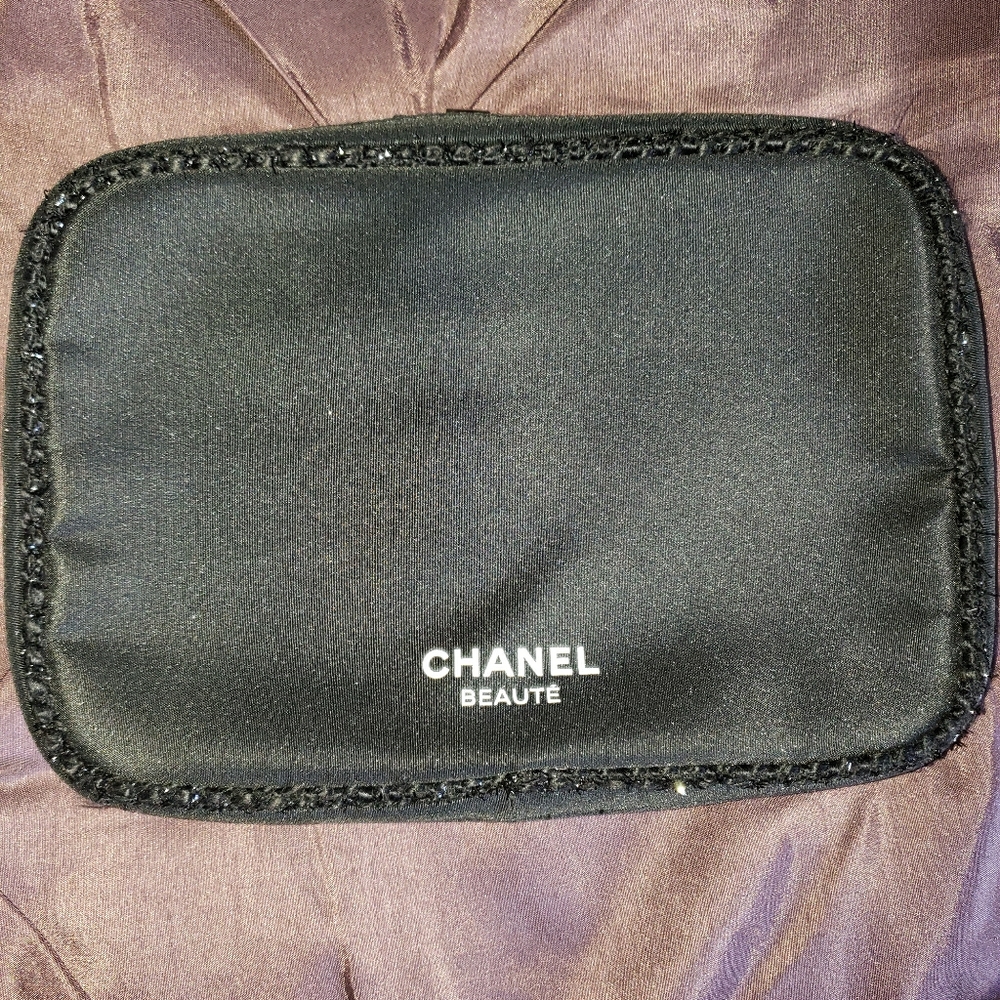 CHANEL cosmetic case